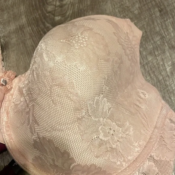 Vic sec body bras